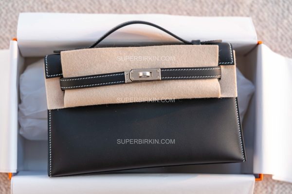 Hermes Black and Gris Perle Swift Verso HSS Kelly Pochette Palladium Hardware 黑色拼珍珠灰